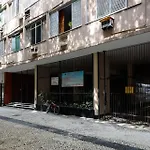 Omar do Rio - SL 814 Moderno Quarto e Sala, Internet 35mbps e Smart TV, a 5 minutos das praias de Ipanema, Arpoador e Copacabana a 100 metros do Metrô